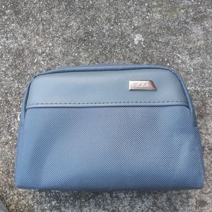 Gray Tumi for Delta Toiletry Bag